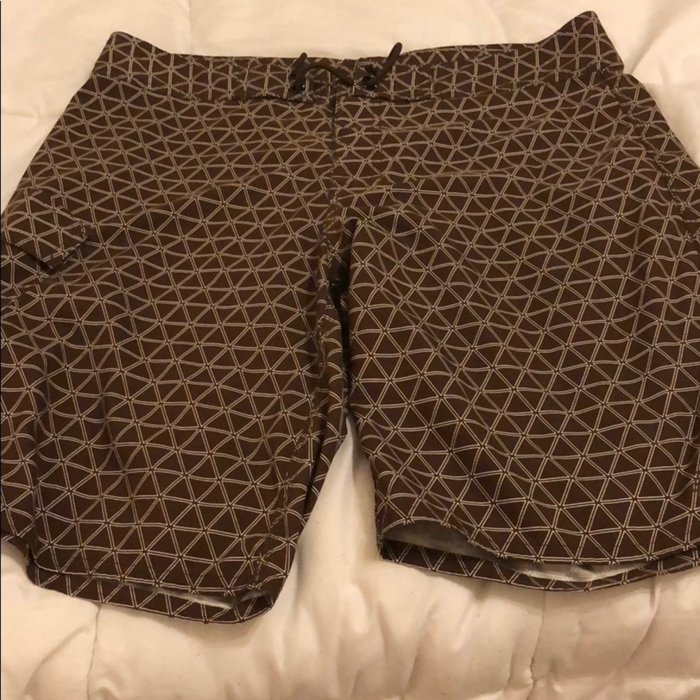 Men’s swim trunks